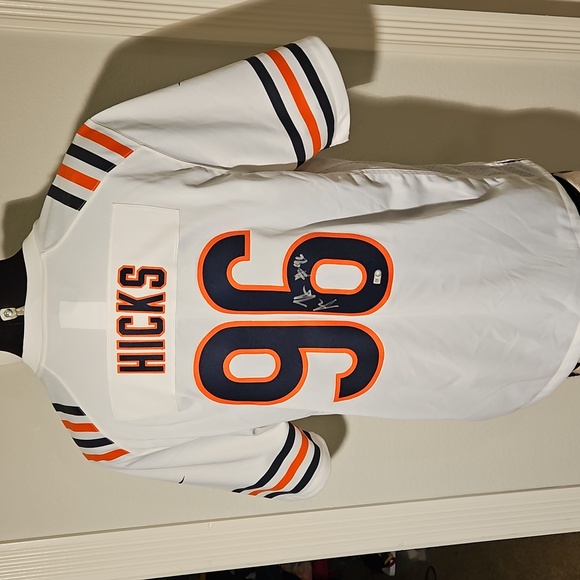 Chicago Bears NFL SIGNED Jersey - Picture 3 of 5